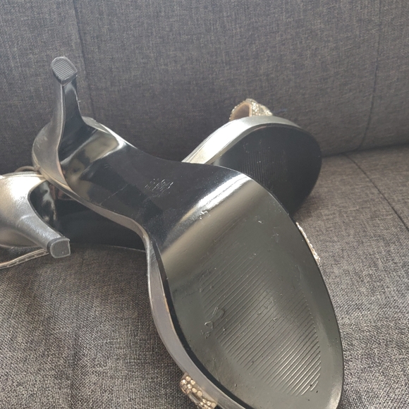 Silver jewel strap heels - Picture 3 of 5
